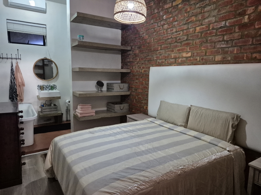 2 Bedroom Property for Sale in Knysna Central Western Cape